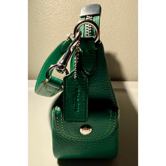 NWT Coach Pennie Shoulder Bag in Shamrock Green - Picture 3 of 9